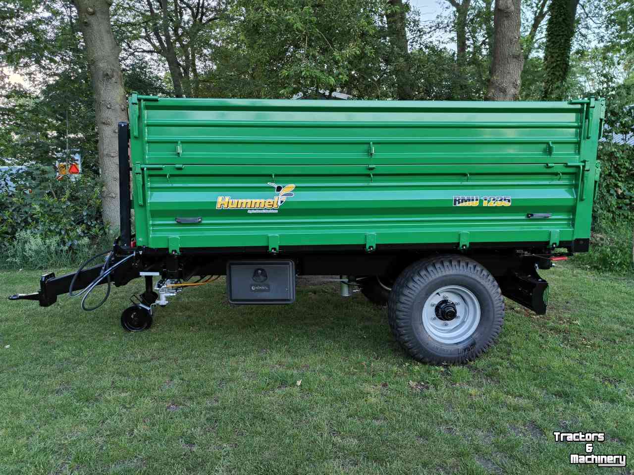 Dumptrailer  Hummel 3,5 tons driezijdige kipper