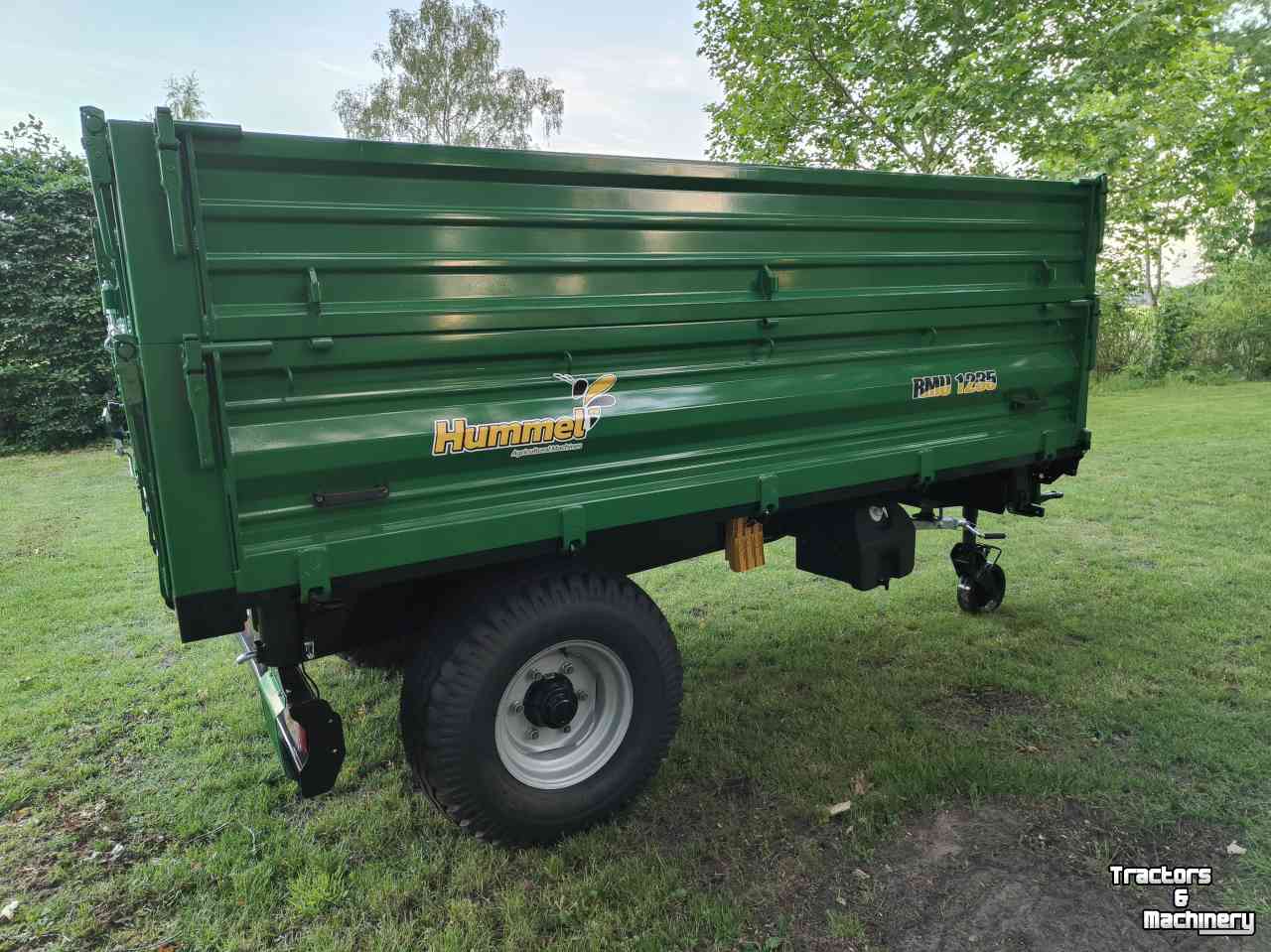 Dumptrailer  Hummel 3,5 tons driezijdige kipper