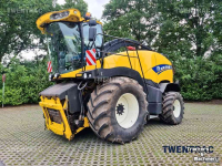 Forage-harvester New Holland FR 700