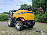 Forage-harvester New Holland FR 700