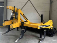 Deep subsoiler McConnel SHAKAERATOR bouwlandwoeler - vibratiewoeler