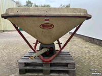 Fertilizer spreader Vicon Pendelstrooier