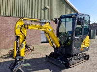 Excavator tracks New Holland E18C