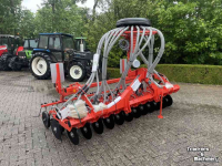 Seed drill Kuhn Venta BTF3000 24DD Zaaimachine