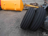 Wheels, Tyres, Rims & Dual spacers Ford 10.00-16