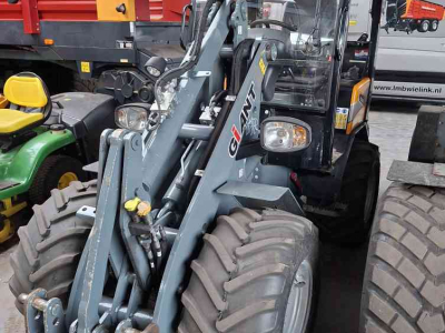 Wheelloader Giant G2500HD