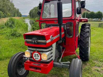 Tractor Massey Ferguson 155 2WD Tractoren