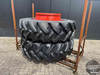 Wheels, Tyres, Rims & Dual spacers Good Year 20.8R38 dubbellucht