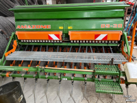 Seed drill Amazone D9-30 Zaaimachine