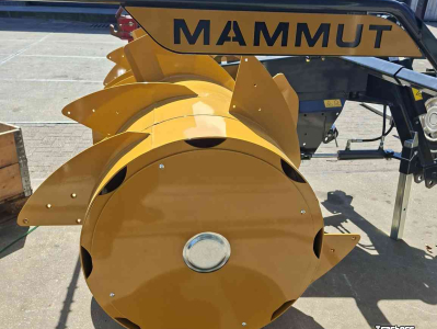 Silage spreader Mammut SF 245 Titann