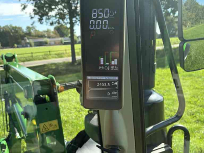 Tractor John Deere 6120M