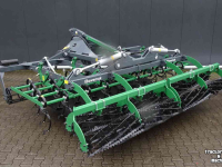 Seedbed combination Hofstede PUMA CA Zaaibed bereider combinatie berijder cultivator