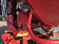 Fertilizer spreader Lely weegstrooier
