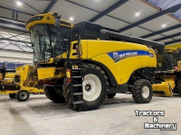 Forage-harvester New Holland CX8.70