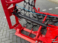 Pasture harrow Stekro Weidesleep 8 meter hydr. opklapbaar