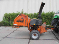 Wood shredder JBM 831ZX houtversnipperaar op wielstel takkenhakselaar