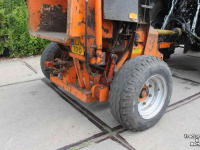 Wood shredder JBM 831ZX houtversnipperaar op wielstel takkenhakselaar