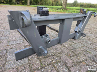 Front-end loader bucket / Front loader bucket  Palletvork lepels euro aansluiting 2 ton