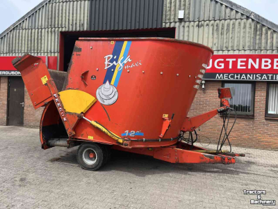 Feed mixer Peecon VML-120 voermengwagen, laadklep, voermachines
