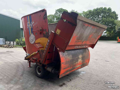 Feed mixer Peecon VML-120 voermengwagen, laadklep, voermachines