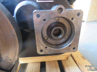 Combine New Holland CNH Transmission CX Combine  Parts nr:84196948R