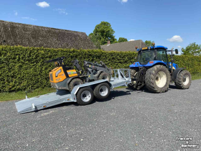 Low loader / Semi trailer Heuvelmans Transportwagen machinetransporter oprijwagen