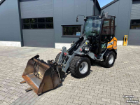 Wheelloader Giant G2500 HD X-TRA. Bak en Lepels, Vol cabine, 208 uur.