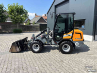 Wheelloader Giant G2500 HD X-TRA. Bak en Lepels, Vol cabine, 208 uur.