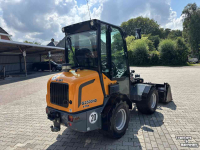 Wheelloader Giant G2500 HD X-TRA. Bak en Lepels, Vol cabine, 208 uur.