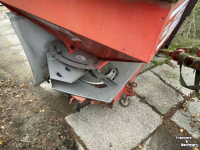Fertilizer spreader Kuhn AXERA-H 1101