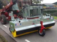 Other cleaning and sweeping machines and accessories Sweep Loonwerkersveegmachine