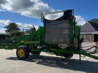 Potato harvester  1611C Bunker Rooimachine