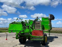 Potato harvester  1611C Bunker Rooimachine