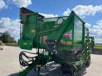 Potato harvester  1611C Bunker Rooimachine