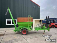 Corner-auger grain carts  eigenbouw