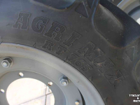 Wheels, Tyres, Rims & Dual spacers BKT 280/70R18 Agrimax RT765 trekkerbanden tractorbanden wielen/velgen