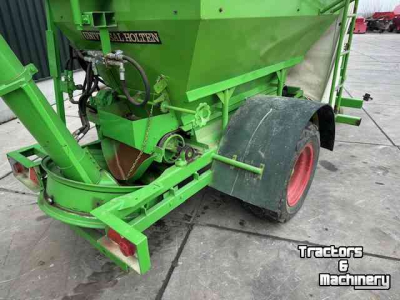 Corner-auger grain carts  eigenbouw
