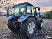 Tractor New Holland TL 90 + Voorlader / Frontlader