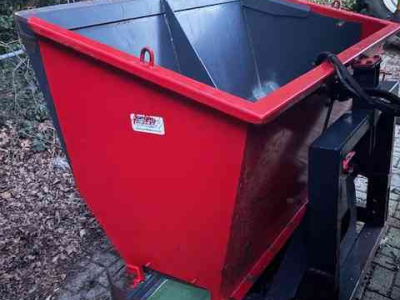 Sawdust spreader for boxes AG zaagselstrooier zelf ladend