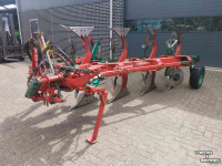Ploughs Kverneland EG 85 4 schaar ploeg met Packomat vorenpakker