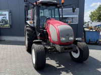 Tractor Valtra A75