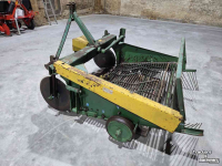 Potato harvester  Dax Voorraadrooier