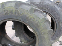 Wheels, Tyres, Rims & Dual spacers Trelleborg 280/70R18 TM700 trekkerbanden voorbanden tractorprofiel Pirelli