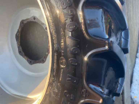 Wheels, Tyres, Rims & Dual spacers Continental 320/90R32 en 340/85R48
