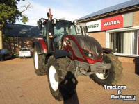 Tractor Valtra T174 VERSU Tractor