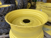 Wheels, Tyres, Rims & Dual spacers John Deere 18 X 38 velg