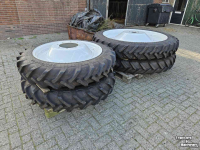 Wheels, Tyres, Rims & Dual spacers  Bandenset New Holland TS 11.2R54 11.2R38