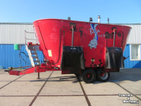 Feed mixer Peecon VMW 320 voermengwagen
