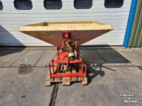 Fertilizer spreader Vicon pendelstrooier