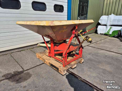 Fertilizer spreader Vicon pendelstrooier